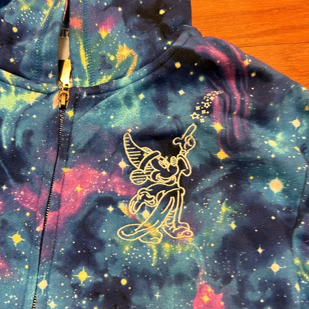 Disney zip up hoodie gently worn from 2017 - Picture 3 of 6